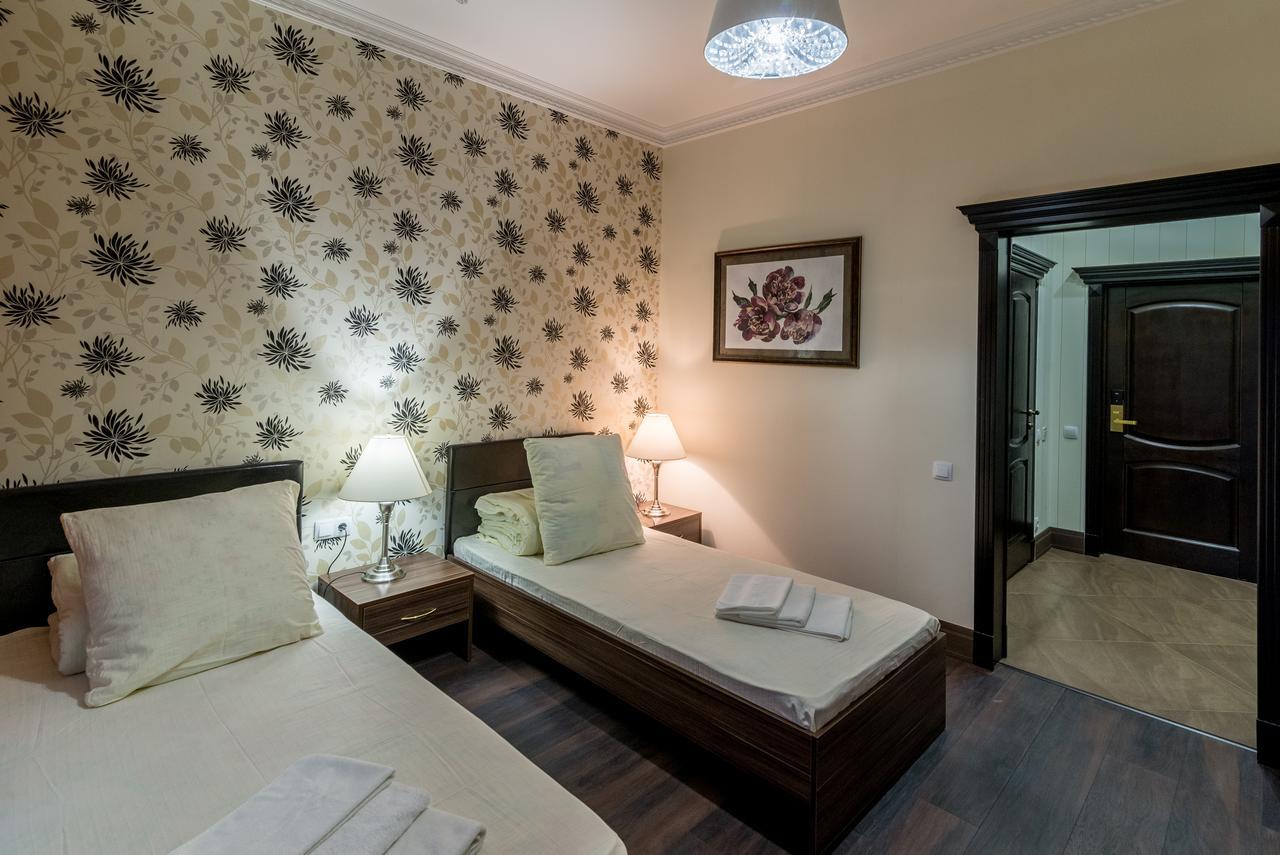 Krts Korona Hotel Sudilovichi Kültér fotó