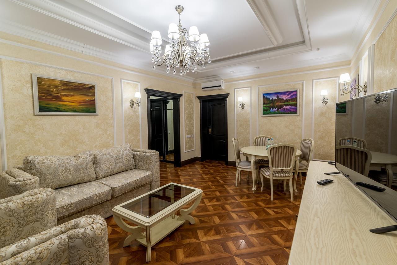 Krts Korona Hotel Sudilovichi Kültér fotó