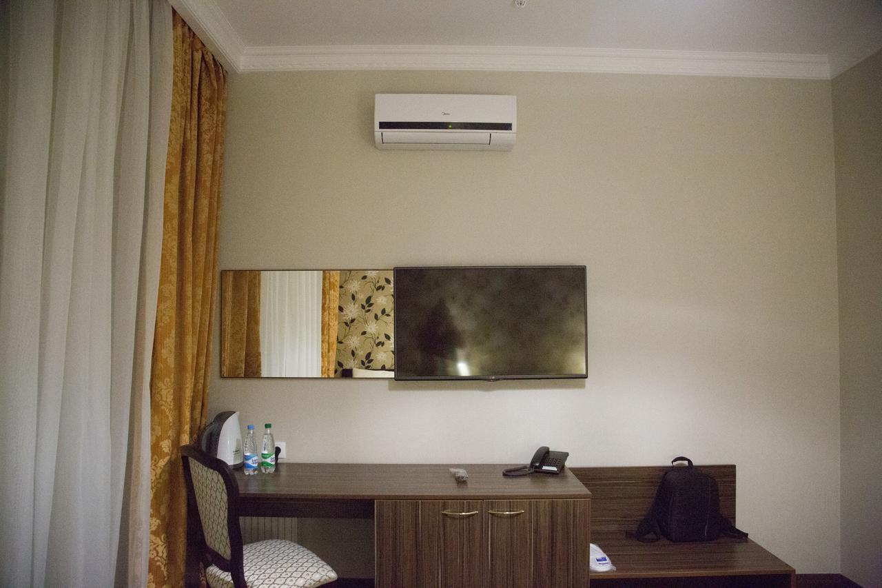 Krts Korona Hotel Sudilovichi Kültér fotó