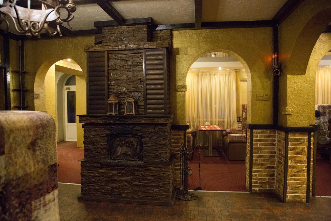 Krts Korona Hotel Sudilovichi Kültér fotó