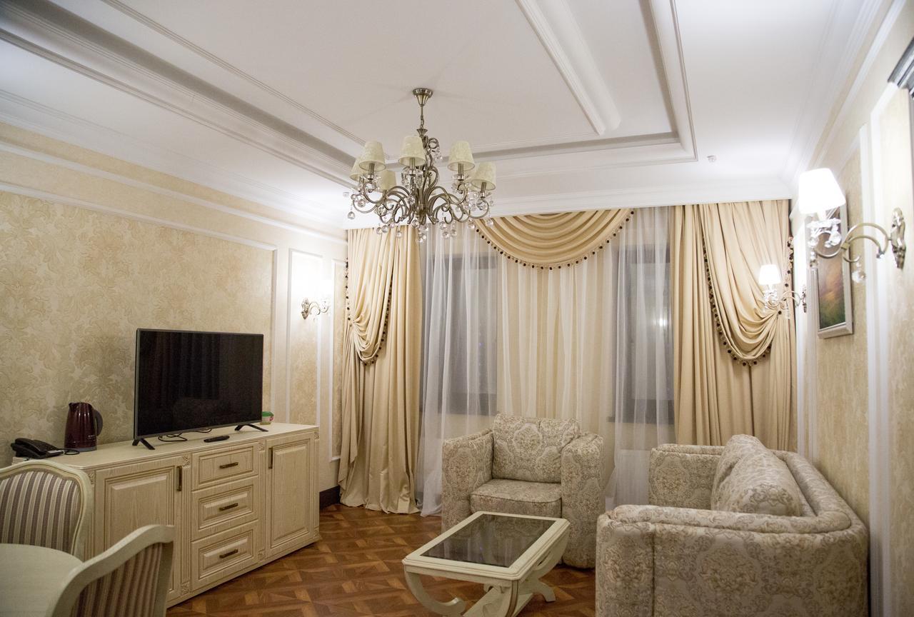 Krts Korona Hotel Sudilovichi Kültér fotó
